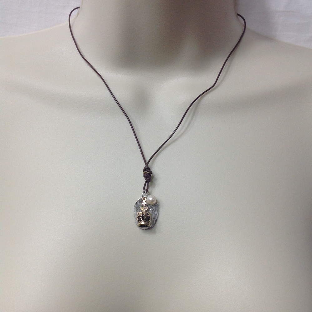 BRAND NEW causal trinket necklace